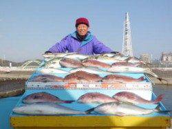 マリーナシティ海洋釣り堀で今年の初釣り大成功！！