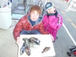 マリーナ海釣り公園、エギングでコウイカ・メ…