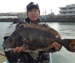 淀川河口 フカセでチヌ～52㎝5匹！