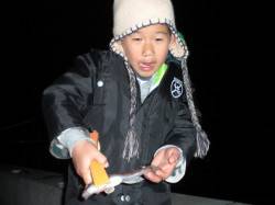 兵突にて釣り大好き少年が良型ハゼをゲット！…