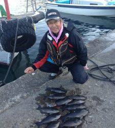 グレ大漁です☆良型の真鯛も上がりました！