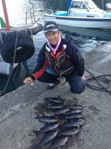 グレ大漁です☆良型の真鯛も上がりました！