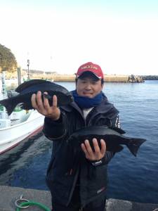 地のカンゴメ、ナイスサイズのグレをキャッチ…