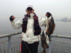 【エビ撒きでアタリ連発！チヌ・ハネ】南芦屋浜