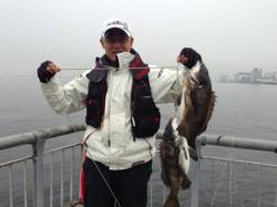 【エビ撒きでアタリ連発！チヌ・ハネ】南芦屋…