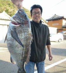 磯（ヒラバエ）でのフカセ釣りでチヌ！