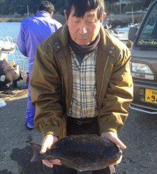 串本の磯 風きつい中でのグレ釣果