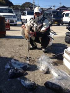 串本の磯 ヤエンでキロククラス8ハイ☆