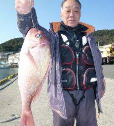 神谷一文字 カゴ釣りでマダイ47cm