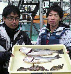 沖一文字スリットでウキ釣り、ハネとガシラの釣果☆