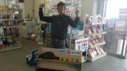 田辺の天神崎にて泳がせ釣り、45cmのヒラ…