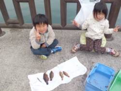 マリーナシティでファミリーフィッシング！魚…