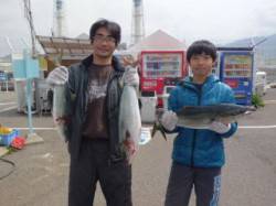 マリーナシティ海洋釣り堀、ファミリーでっか…