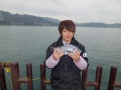 マリーナシティ海釣り公園、紀州釣りでチヌの…