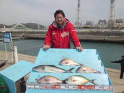 海洋釣り堀釣果、ハマチにタイにシマアジも♪…