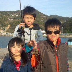 阿尾漁港 ジグヘッド使用でガシラ9匹