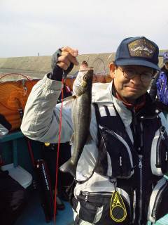 今日の旧の赤灯台でのウキ釣り釣果