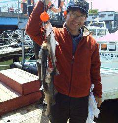 沖の北・旧の赤灯台のウキ釣りハネ情報