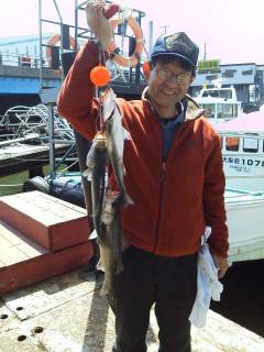 沖の北・旧の赤灯台のウキ釣りハネ情報