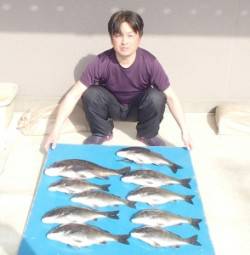日引磯 チヌ好調で〜52cm10匹の釣果