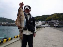 神谷一文字 ヤエンでアオリイカ〜1.6kg…