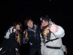 舞洲でメバリング、3人でMAX23cm9匹！チヌも釣れました！