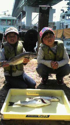 今日のハネ釣りはお子さん達の釣果が目立ちました♪