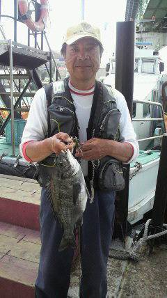 沖一文字 1番でオキアミフカセ、41cmの…