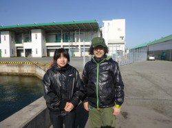 朝の兵突かわいい彼女も釣りに！