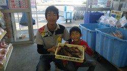 堺漁港 ズボ釣りのキビナゴエサでガシラ大漁☆