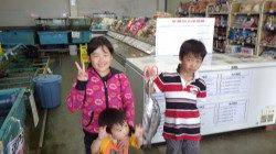 田辺芳養漁港、お子様フカセ釣果　45cm♪