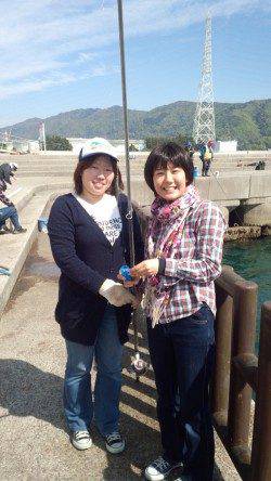 マリーナシティ海釣り公園 サビキでイワシ楽しめます☆