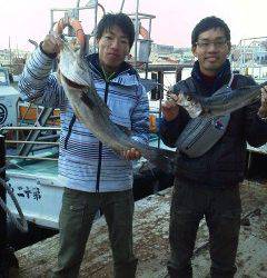 沖の北でシーバス、75cmのスズキＧＥＴ！