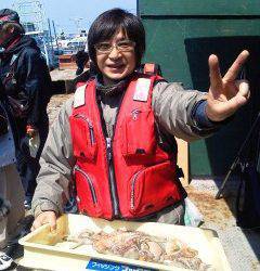 沖の一文字でのタコ釣り、釣果も増えてきています。