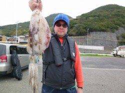 工場裏でのエギング★アオリ0.9kg★