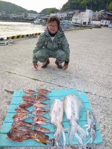 アオリにガシラ、ルアーゲームで大漁です♪