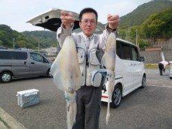 神谷でのヤエン釣り、良サイズのアオリが続々！