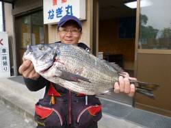 ♪好釣♪　湯浅磯でのフカセチヌ！