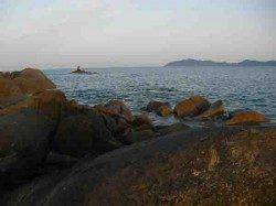 南塩谷　フカセでグレ〜24cm10匹 大きいアオリや魚の姿も