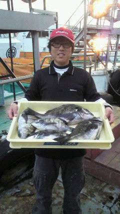 岸和田一文字　紀州釣りでチヌ〜46cm5匹…