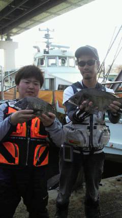 岸和田一文字　フカセのチヌ〜38cmの釣果…