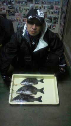 落とし込みチヌ、エサはパイプでした　沖一文…