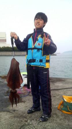 南塩谷　早朝からのヤエンでアオリイカ2,5…