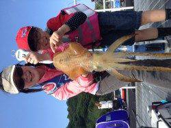 シモツピアーランド　エギングでアオリイカ920g！他ウマヅラハギなど☆