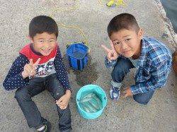 泉大津近辺で車横付けポイントでサビキ釣り！！