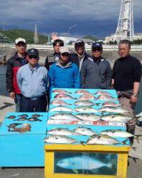 マリーナシティ釣り堀釣果、青物・鯛にタコまで釣れました！