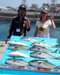 【17日マリーナシティ海洋釣り堀】ハマチにマダイ！！