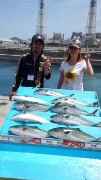 【17日マリーナシティ海洋釣り堀】ハマチに…