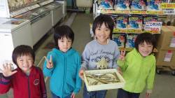 田辺　キッズが投げ釣りでキス〜17cm19…