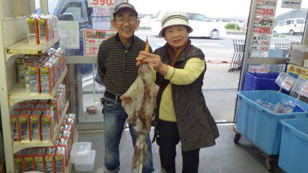 すさみ地磯 ヤエンでアオリイカ〜2.2kg…